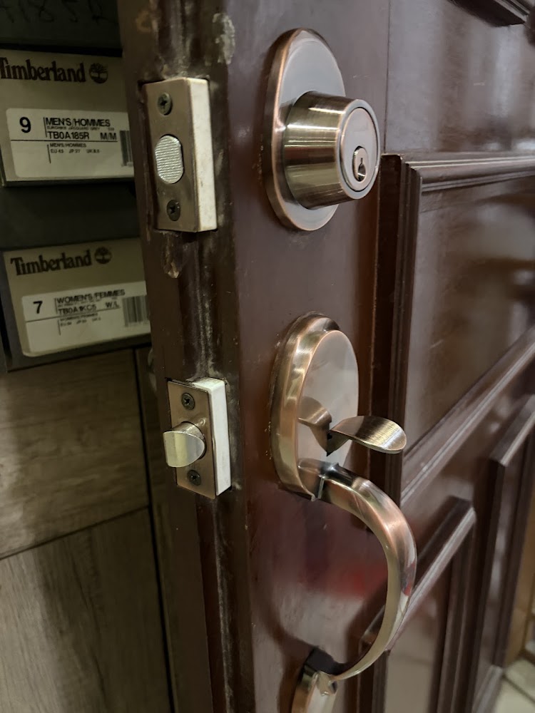 AX Locksmith Woodlands (No Key Duplication)