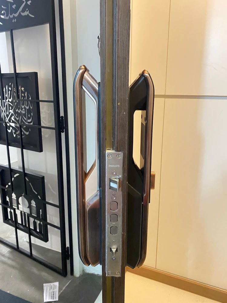 Yew Digital Lock